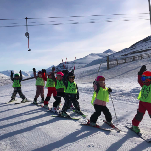 6-7 ára heimsækja Hlíðarfjall