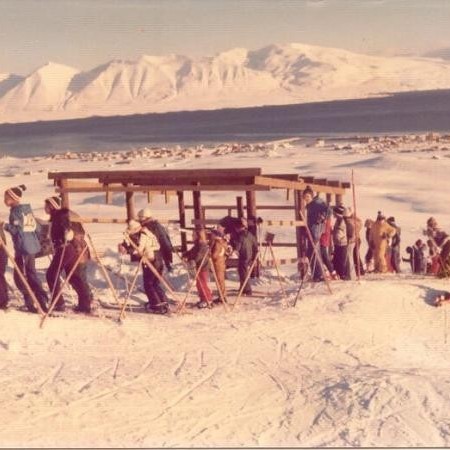 Gamla lyftuhúsið enn í byggingu