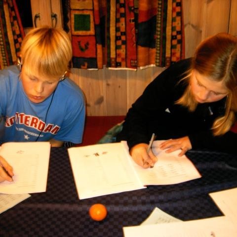 Þorsteinn og Þorbjörg niðursokkinn í lærdóminn