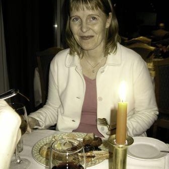 Halla á jólahlaðborðinu góða