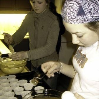 Dagný og Sigga bökuðu MUFFINS fyrir allt liðið, þær eru að hugsa um að opna bakarí á Dalvík ;-)