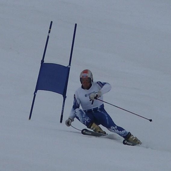 Björgvin Björgvinsson Íslandsmeistari í stórsvigi í fyrri ferðinni.