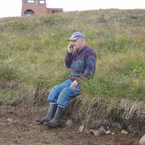 Jón að tala við Lenko bossinn, góðar fréttir eftir samtalið!