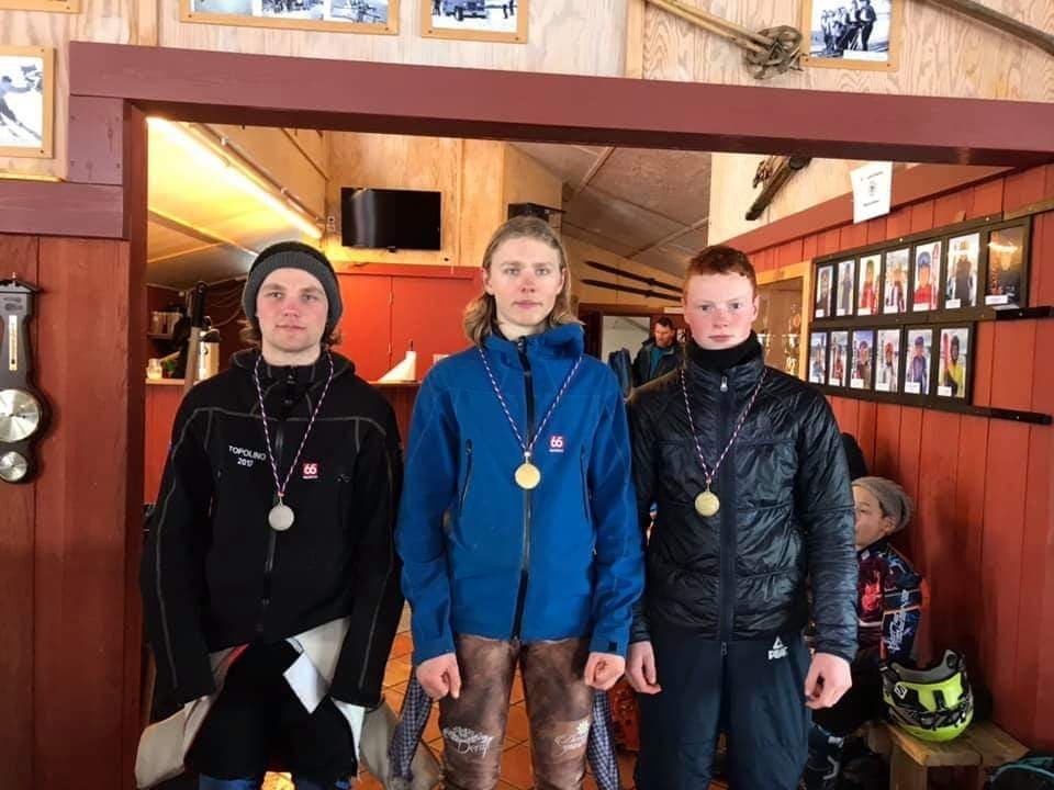 Verðlaunahafar í flokki 16-17 ára.