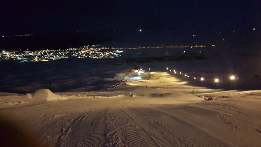 Aðstæður að verða nokkuð góðar í fjallinu okkar ;)