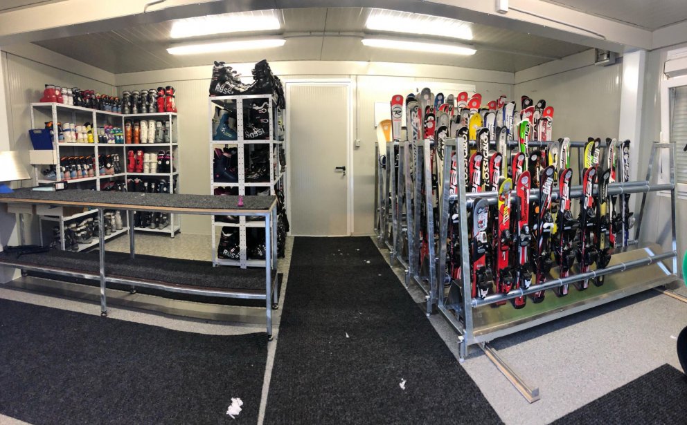 Allt á sínum stað í nýju aðstöðunni.