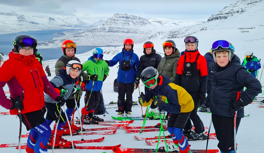 12-13 ára hópurinn í Oddsskarði UMÍ 2022