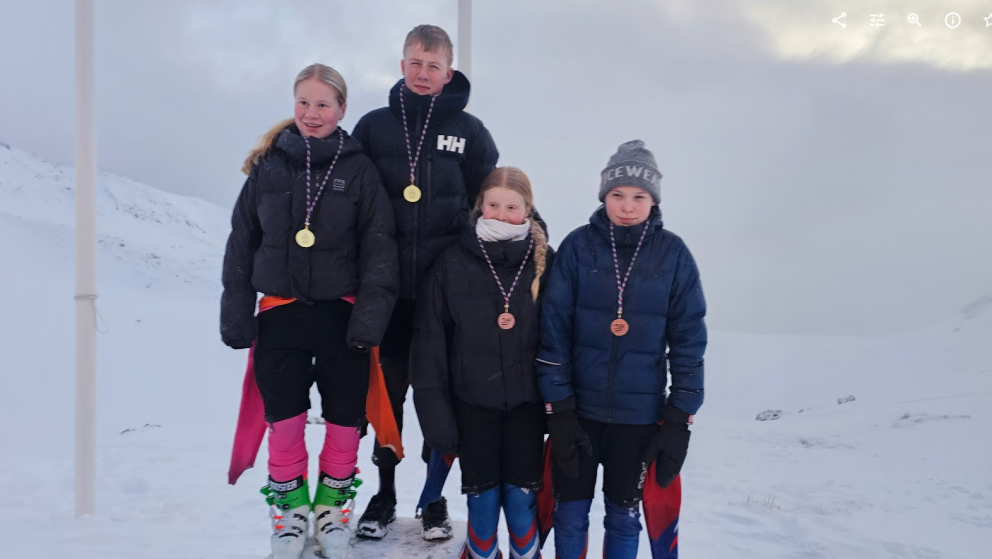 Bríet, Barri Álfrún og Arnór.