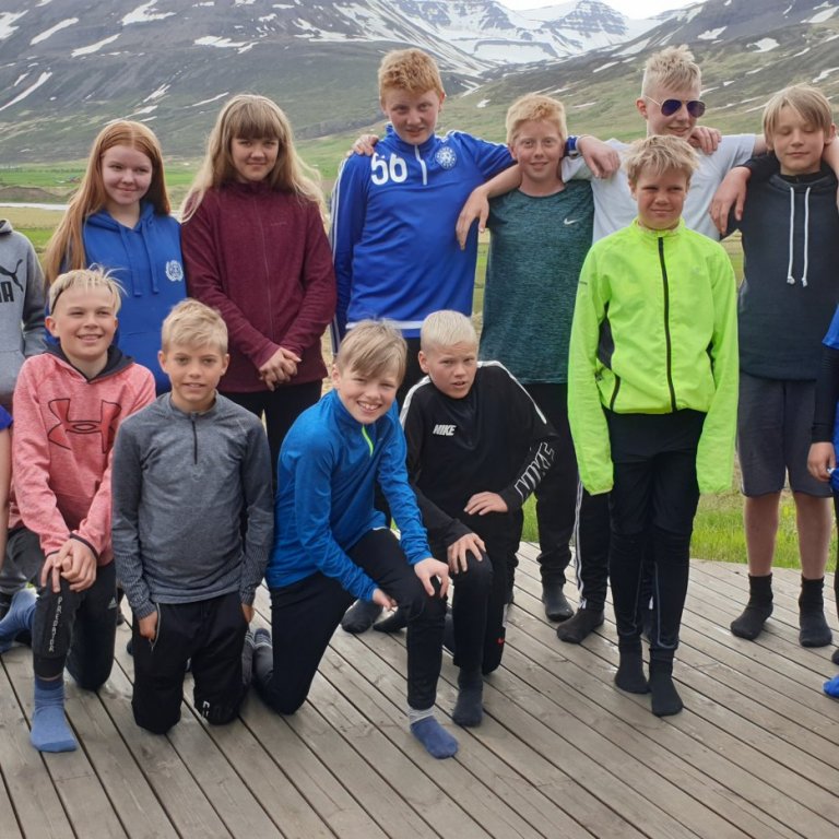 Hópurinn sem tók þátt í áheitasöfnuninni.