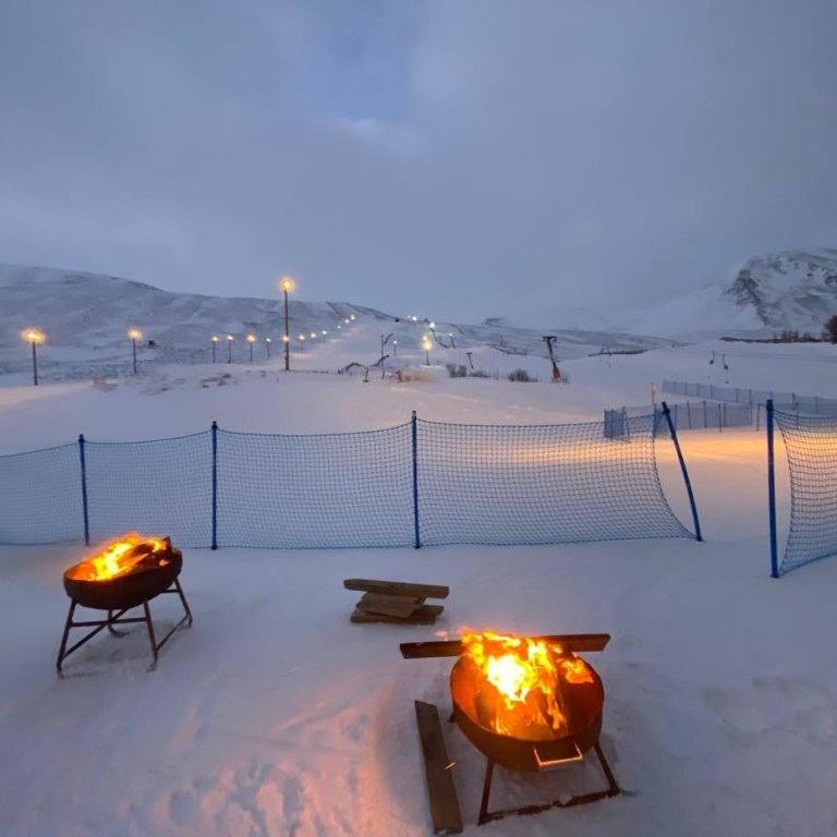 Opnun til klukkan 22:00 í kvöld og opnanir yfir hátíðirnar.