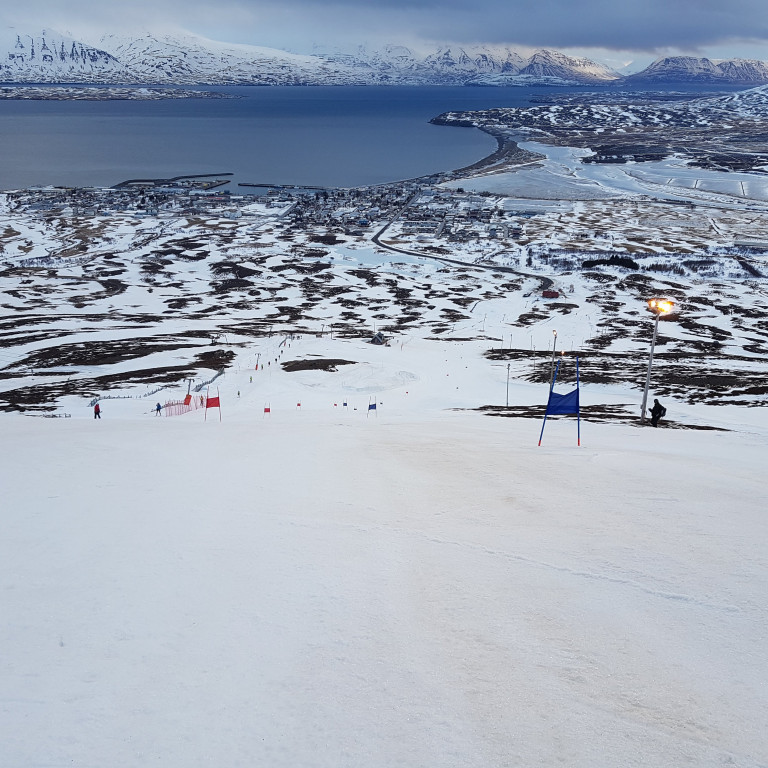 Það var vorlegt í fjallinu á laugardaginn