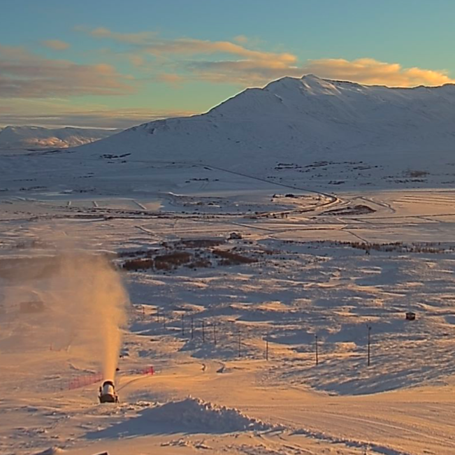 Snjókerfið hefur mallað síðastliðna sólarhringa, enda aðstæður góðar til framleiðslu meðan ekki snjó…