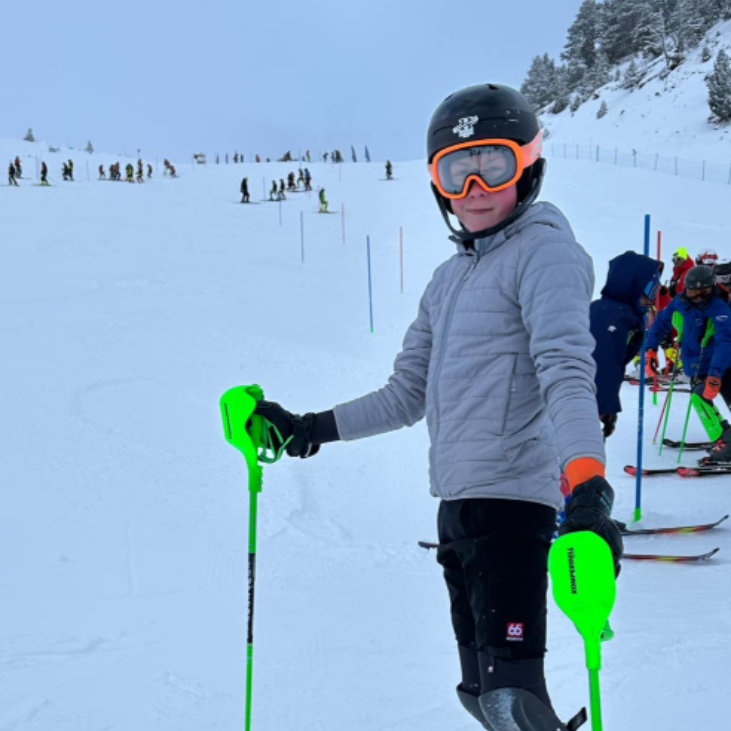 Barri í skoðun í brekkunni á Andorra